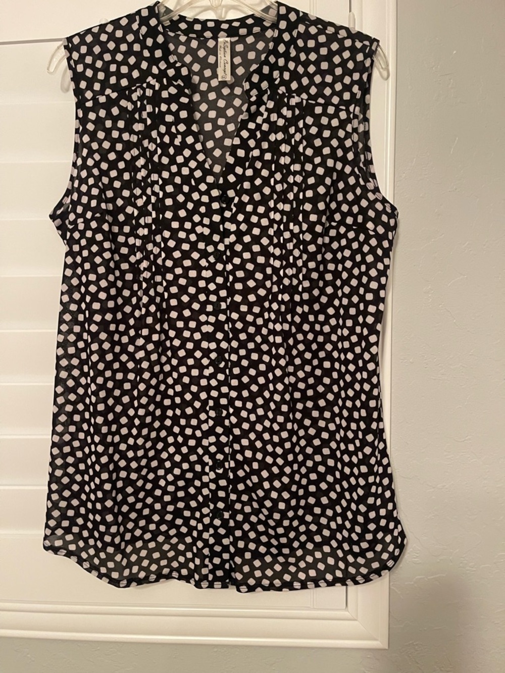 Polka Dot Sleeveless Camisole - Black & White